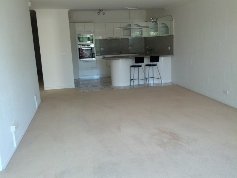 Unit 102/64 Eastern Beach Road, Geelong VIC 3220