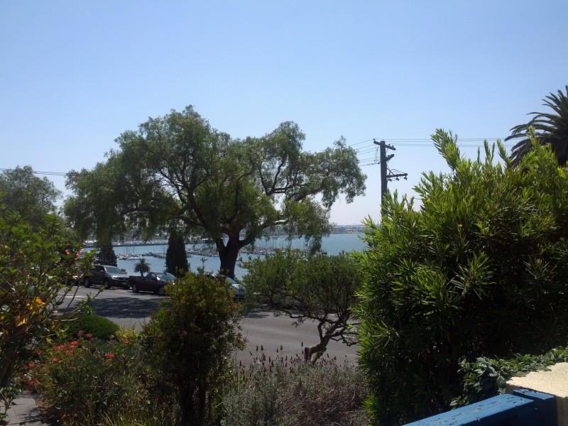 Unit 102/64 Eastern Beach Road, Geelong VIC 3220