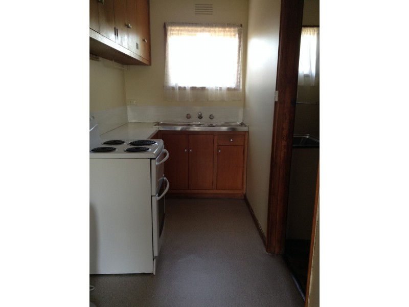 Unit 1/6 Trewheela Avenue, Manifold Heights VIC 3218