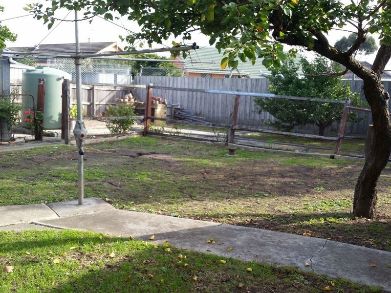 16 Goldsworthy Road, Corio VIC 3214