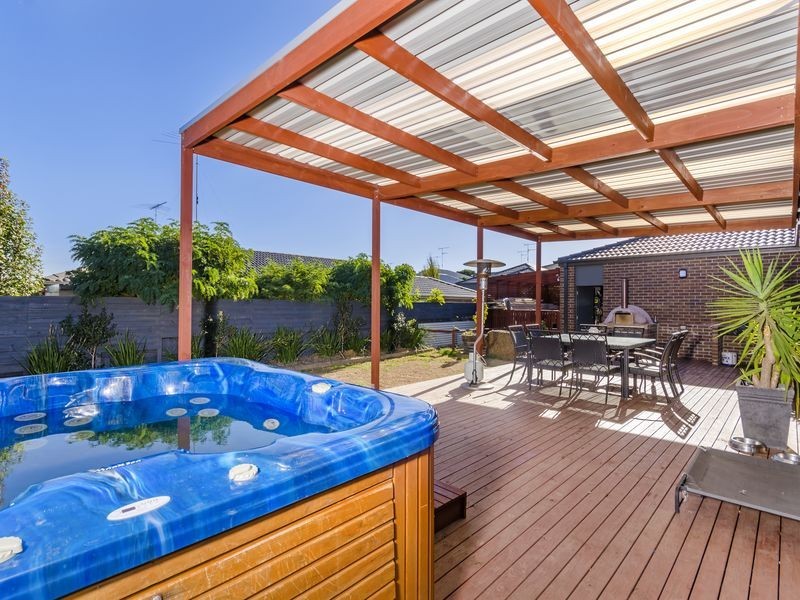 6 The Glen, Drysdale VIC 3222