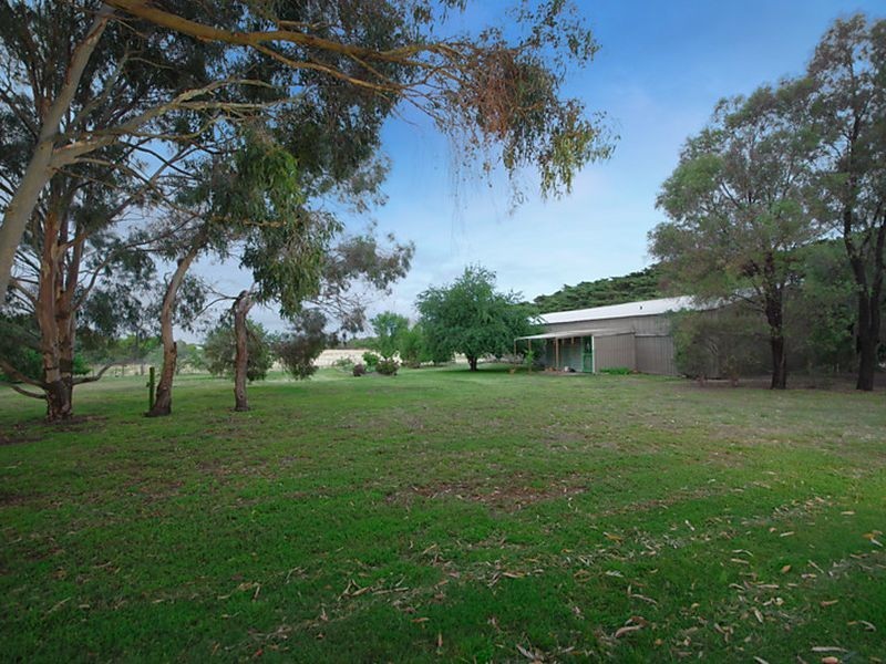 35 Fines Lane, Leopold VIC 3224