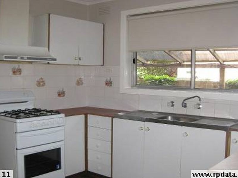 1 Corvi Court, Lara VIC 3212