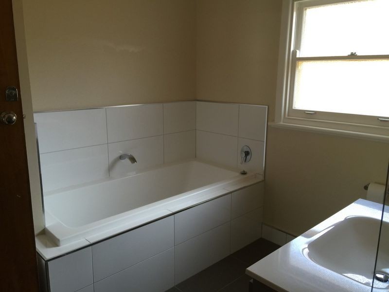 16 Panorama Road, Herne Hill VIC 3218