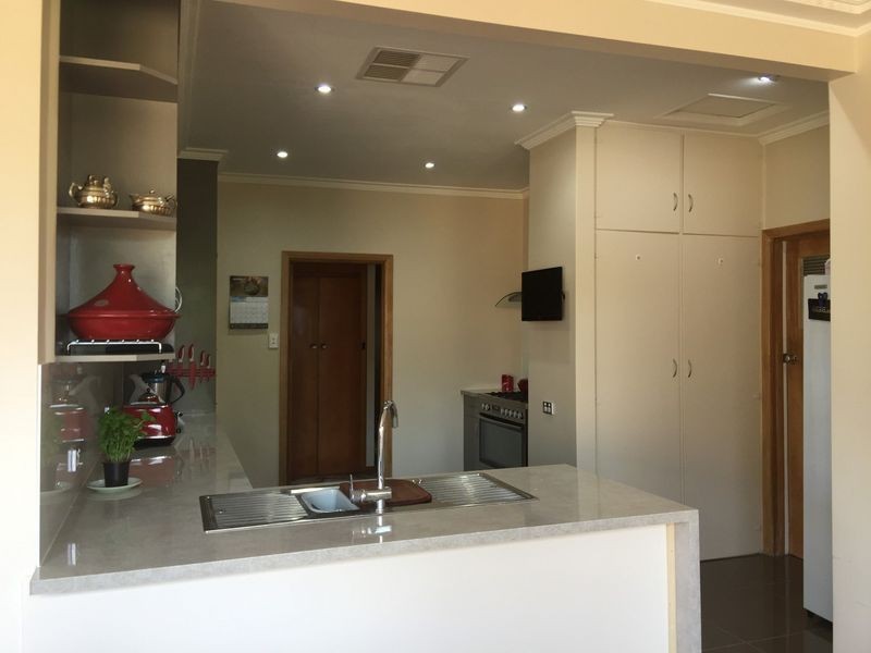 16 Panorama Road, Herne Hill VIC 3218