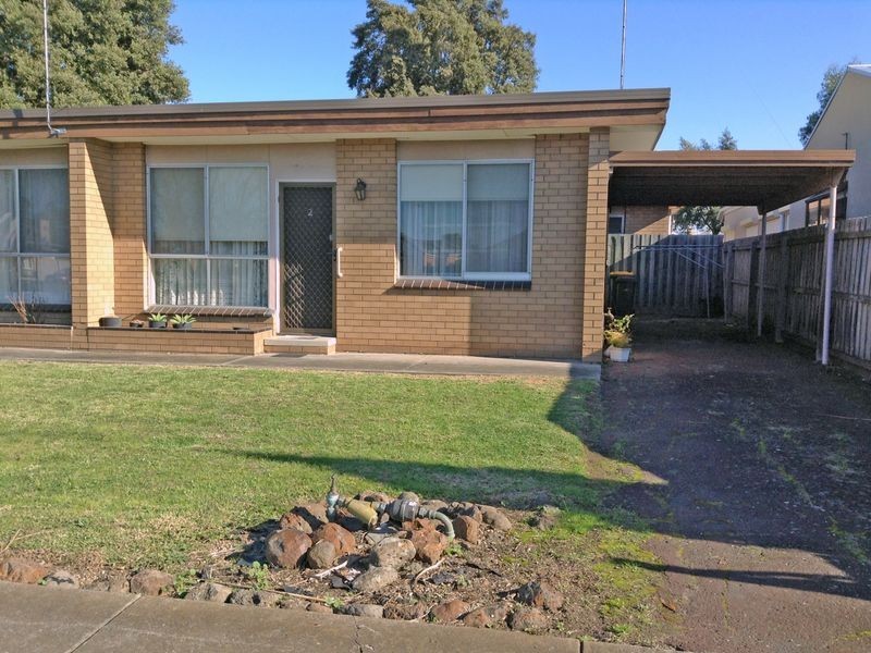 2/110 Ballarat Road, Hamlyn Heights VIC 3215