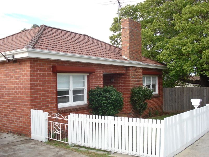 34 Herne Street, Manifold Heights VIC 3218