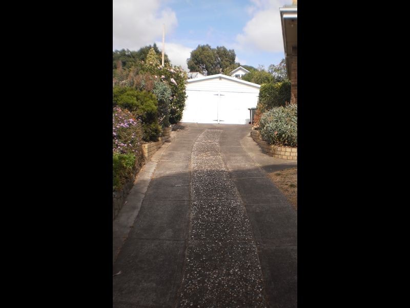 10 Norman Court, Highton VIC 3216