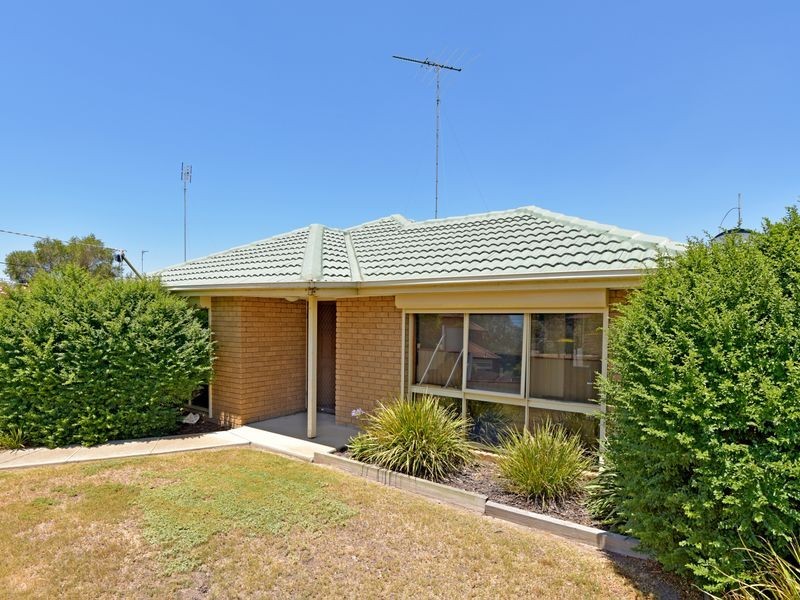 7 Vostok Court, Whittington VIC 3219