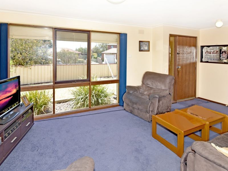 7 Vostok Court, Whittington VIC 3219