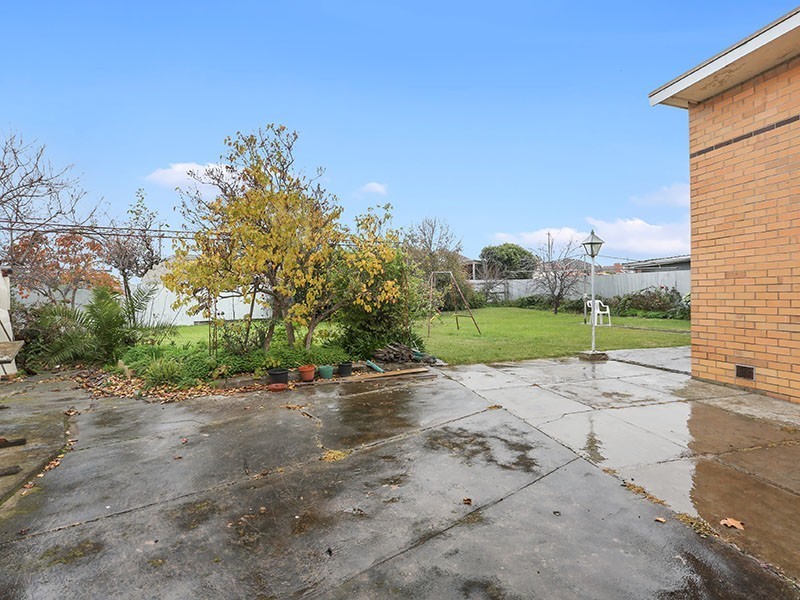 1 Alvena Court, Bell Park VIC 3215