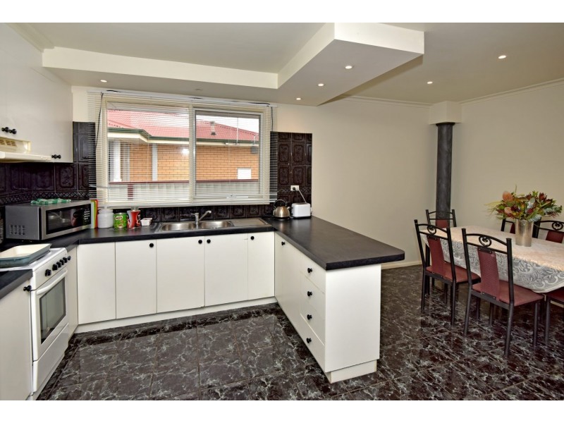 20 Donnybrook Road, Norlane VIC 3214