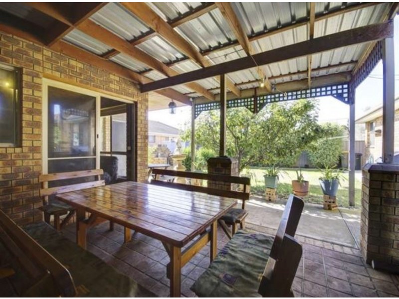 17 Michell Close, Norlane VIC 3214