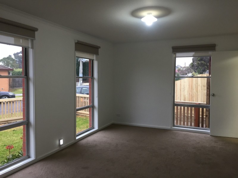 2 Carmarthen Drive, Corio VIC 3214
