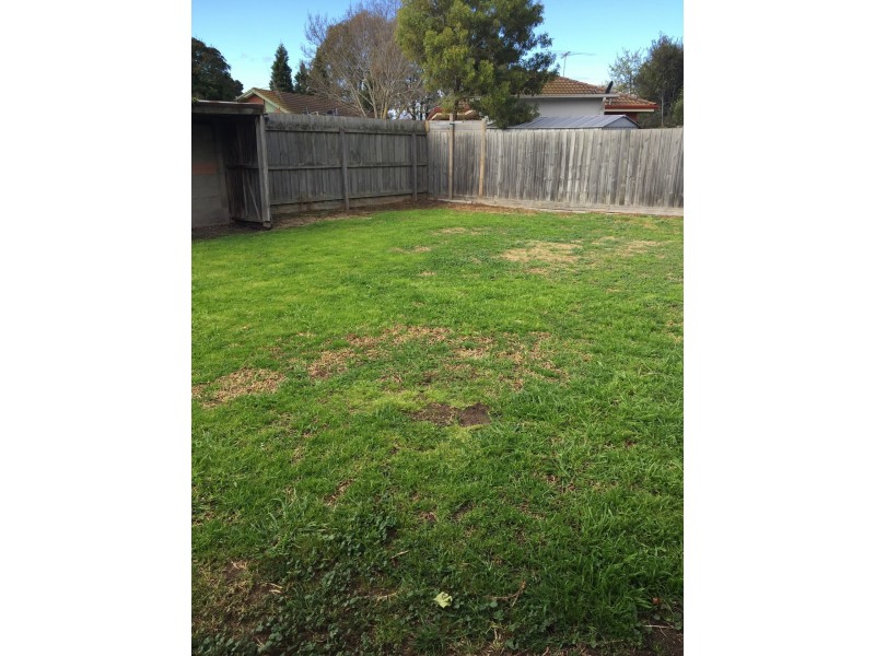 6 Halliwell Court, Corio VIC 3214