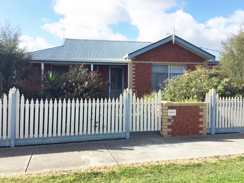 21 Brownlow Court, Lara VIC 3212