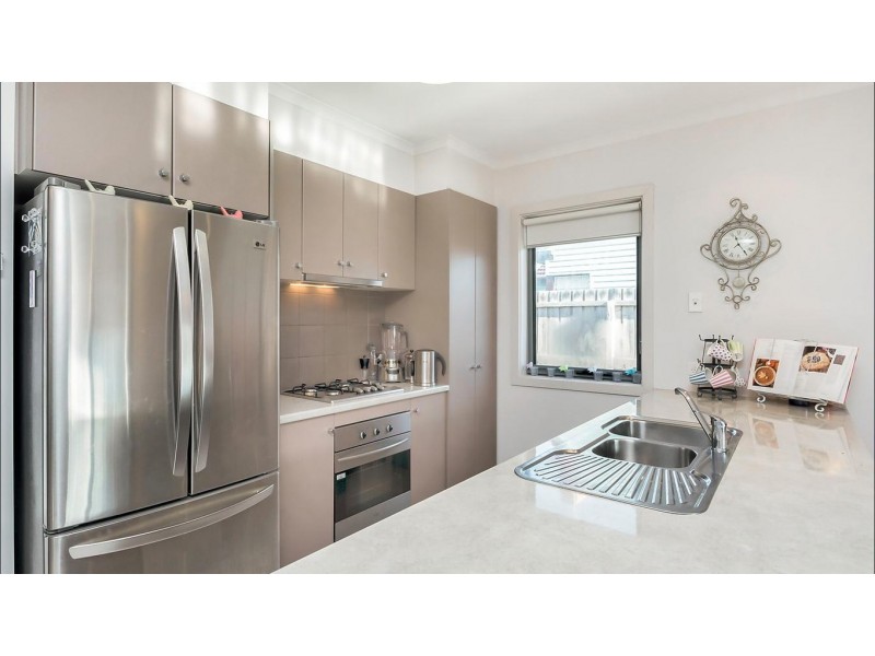 1/61 Regent Street, Whittington VIC 3219