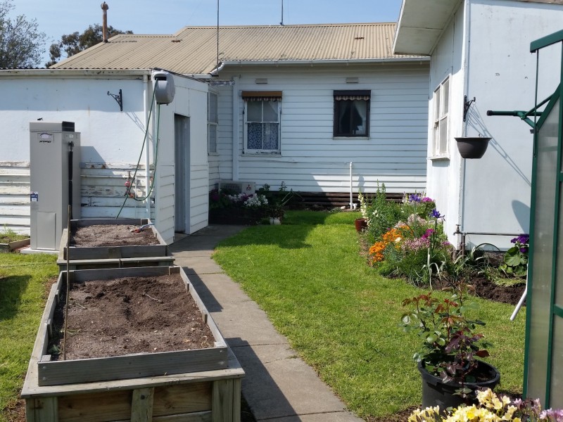 17 Bromley Street, Thomson VIC 3219