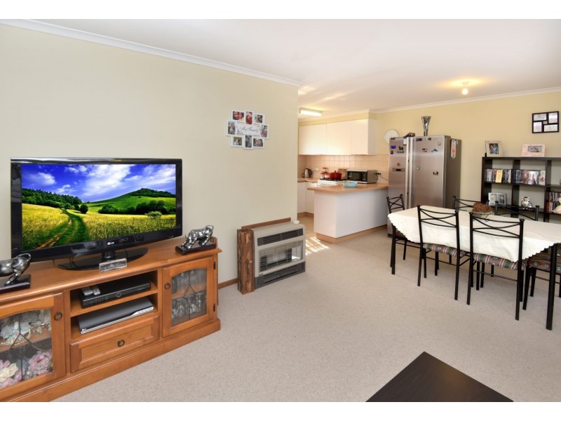 Unit 2/20 Saturn Street, Newcomb VIC 3219