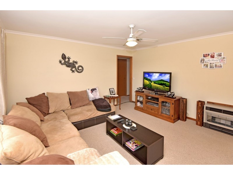 Unit 2/20 Saturn Street, Newcomb VIC 3219