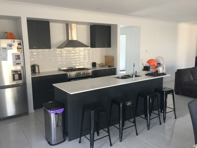 49 Manna Gum Drive, Mount Duneed VIC 3216