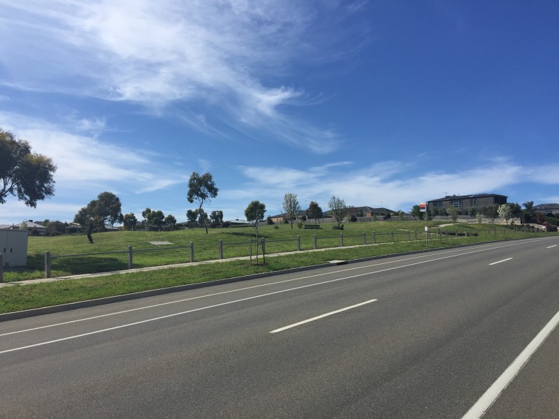 Unit 1/22 Dartmoor Drive, Highton VIC 3216