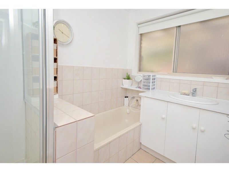 Unit 3/20 Saturn Street, Newcomb VIC 3219