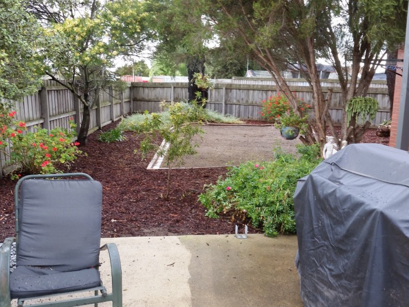 13 Armstrong Court, Whittington VIC 3219