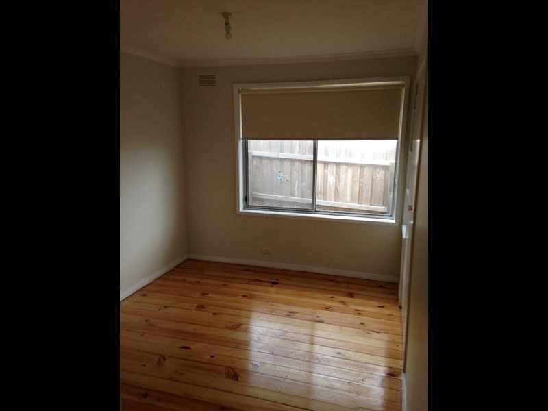 11 Currier Street, Breakwater VIC 3219