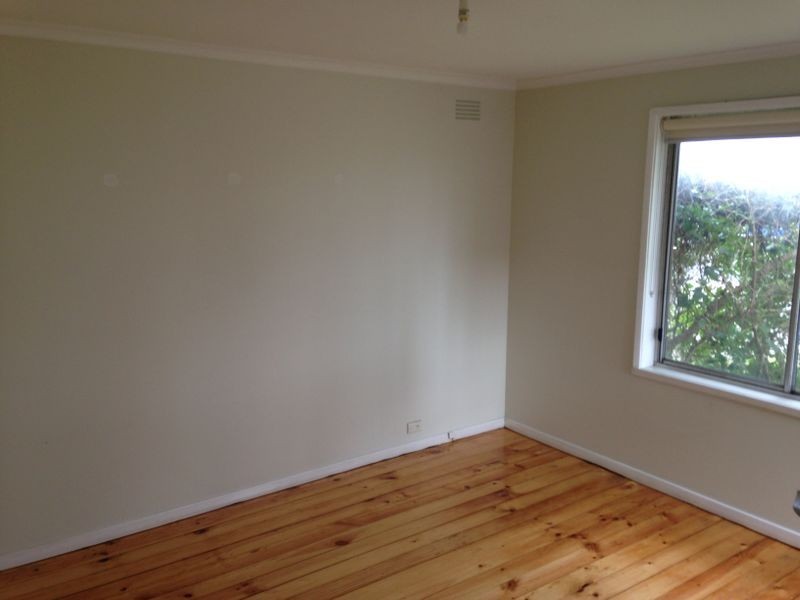 11 Currier Street, Breakwater VIC 3219