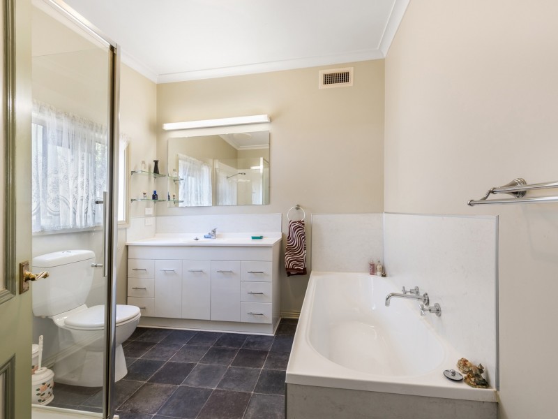 Unit 1,2,3/20 McDougall Street, Geelong West VIC 3218