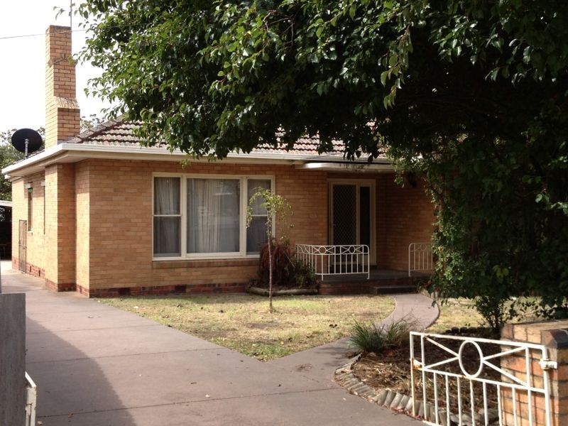 6 Toyne Avenue, Hamlyn Heights VIC 3215