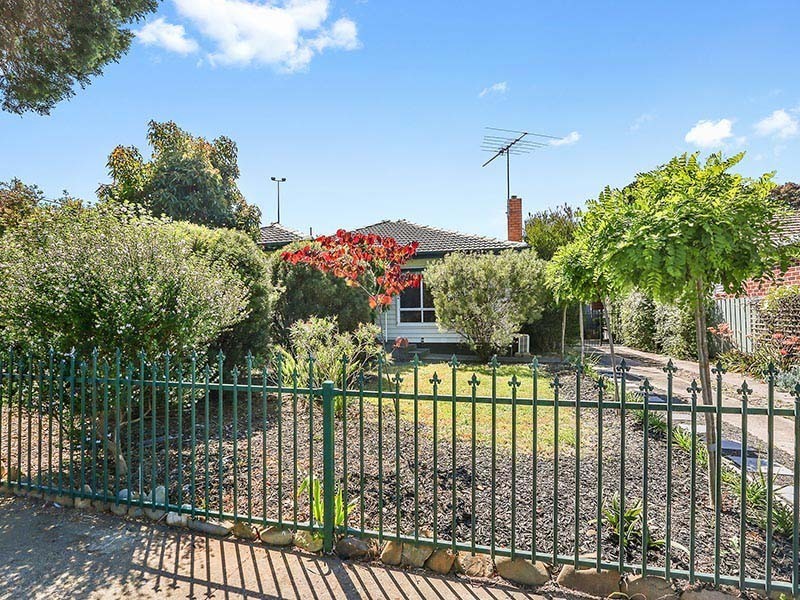 1 Glyn Street, Belmont VIC 3216
