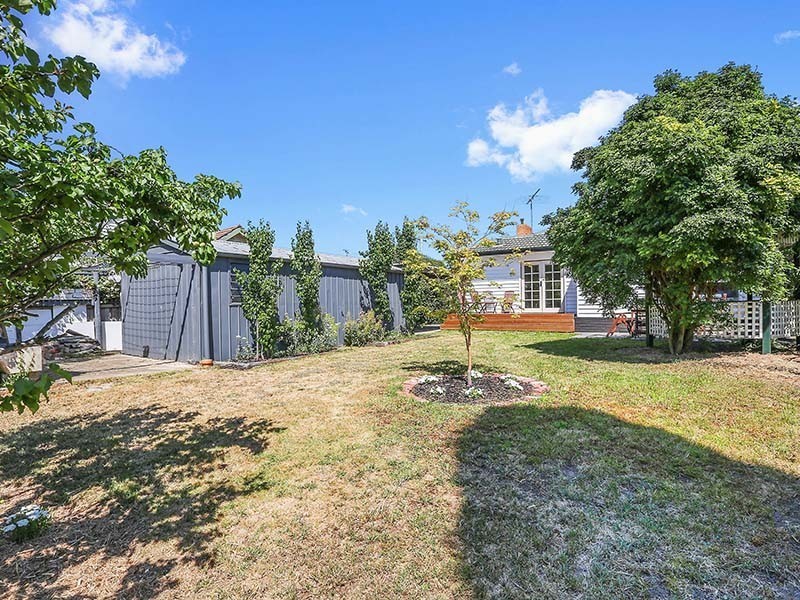 1 Glyn Street, Belmont VIC 3216