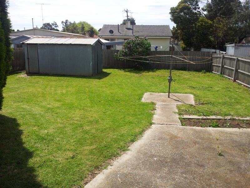 8 Granault Parade, Corio VIC 3214