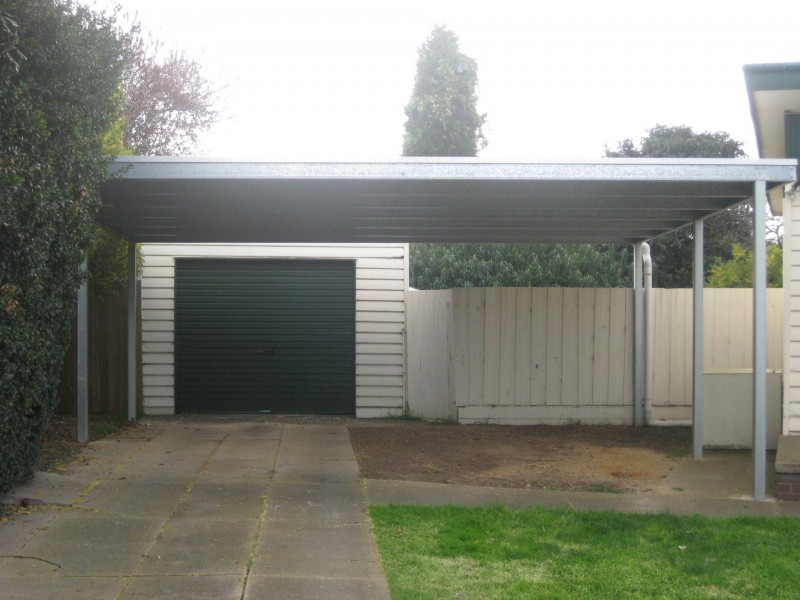 2 Clive Court, Corio VIC 3214