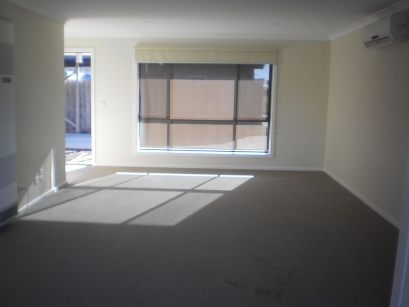 2/31 Gerbera Avenue, Norlane VIC 3214