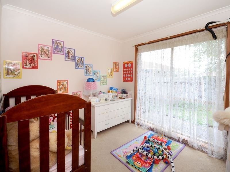 4 Universe Court, Whittington VIC 3219