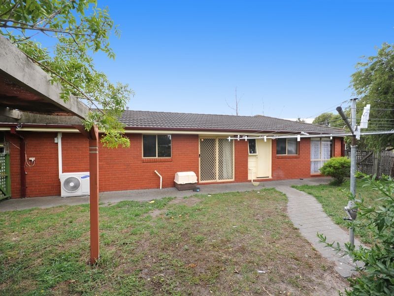 4 Universe Court, Whittington VIC 3219