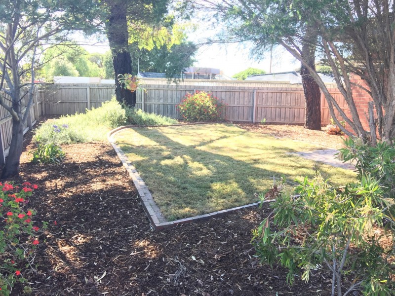 13 Armstrong Court, Whittington VIC 3219