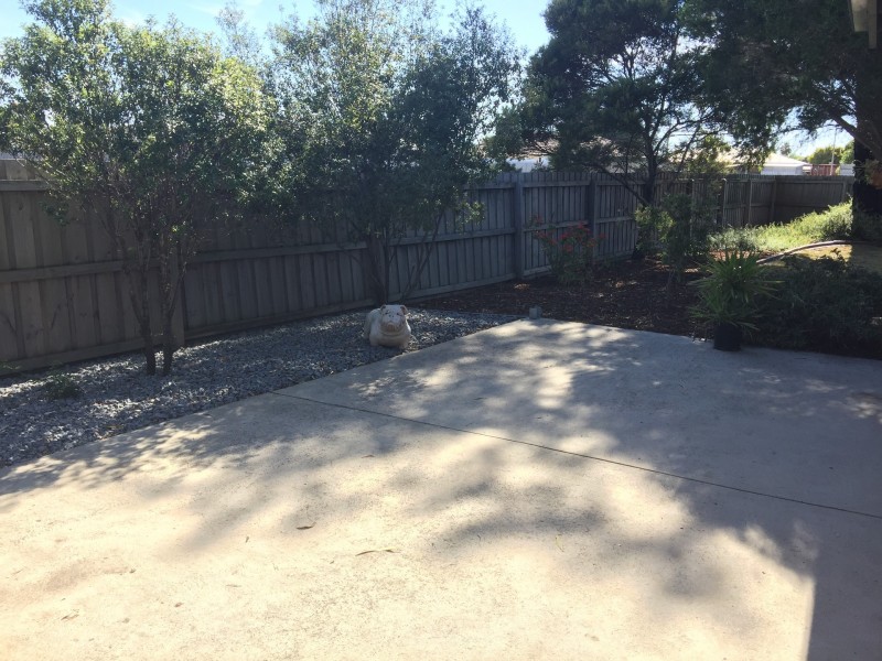 13 Armstrong Court, Whittington VIC 3219