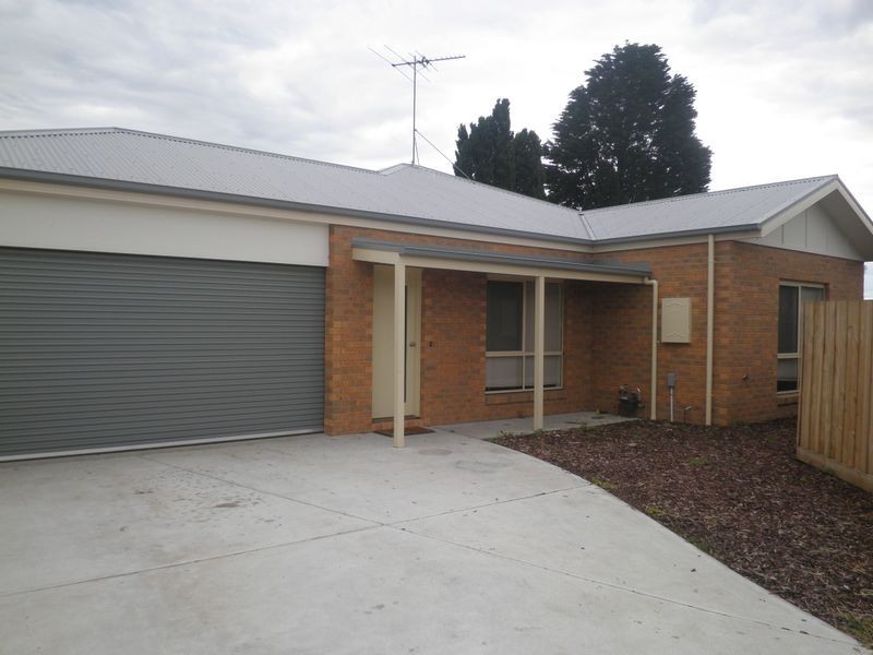 2/27 Talpa Crescent, Corio VIC 3214