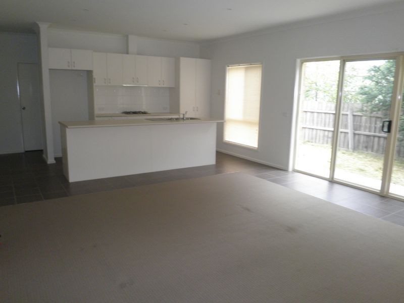 2/27 Talpa Crescent, Corio VIC 3214