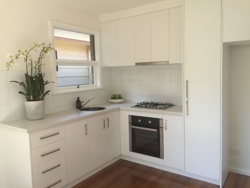 1/24 Bostock Avenue, Manifold Heights VIC 3218