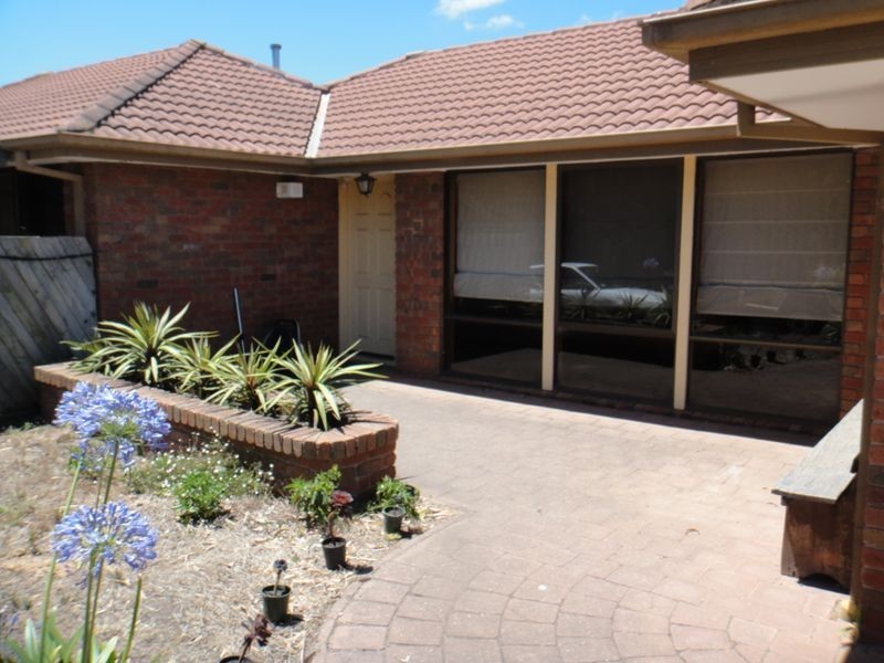 1 Cromwell Drive, Lara VIC 3212