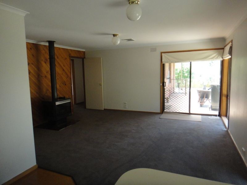 1 Cromwell Drive, Lara VIC 3212