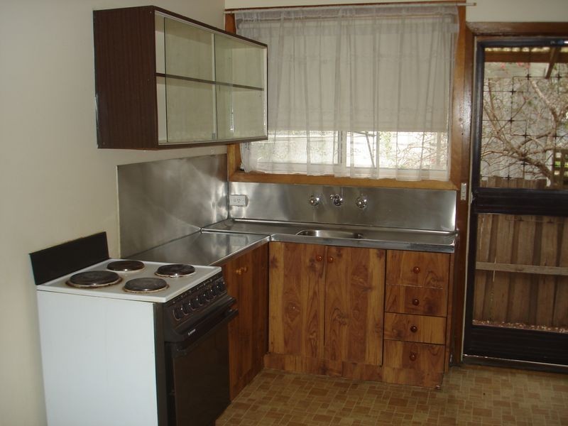 2/112 Isabella Street, Geelong West VIC 3218