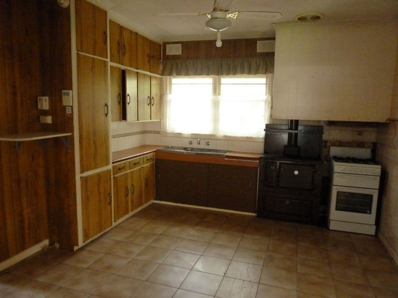 12 Falcon Street, Norlane VIC 3214