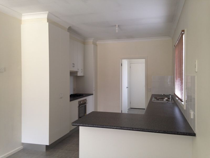 2/174 Church Street, Hamlyn Heights VIC 3215