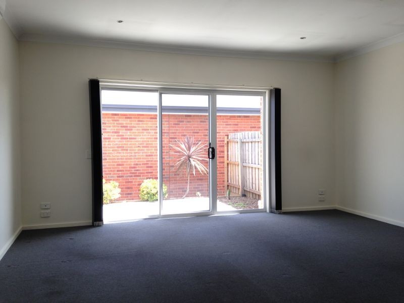 2/174 Church Street, Hamlyn Heights VIC 3215